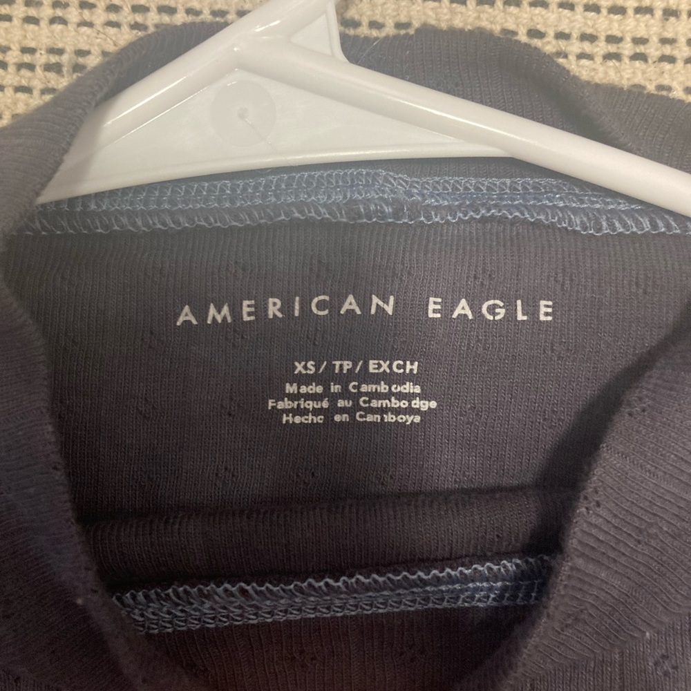 American Eagle mock neck top
